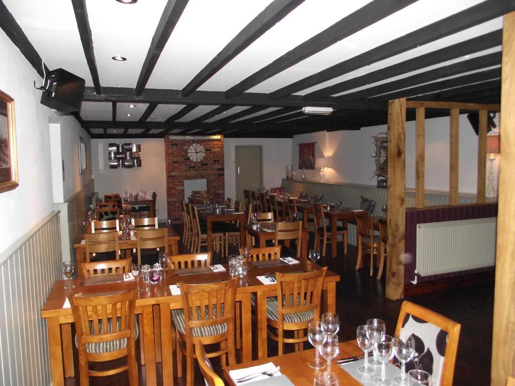 Milcombe Horse & Groom Inn מראה חיצוני תמונה